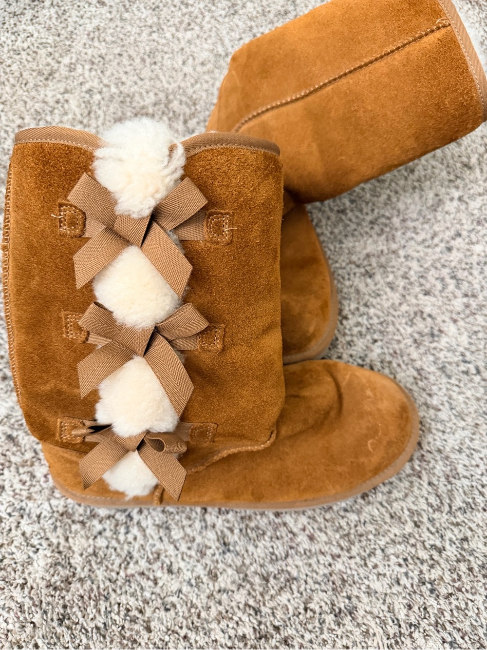 Koolaburra m Pom-Trim Suede Boots - Tan